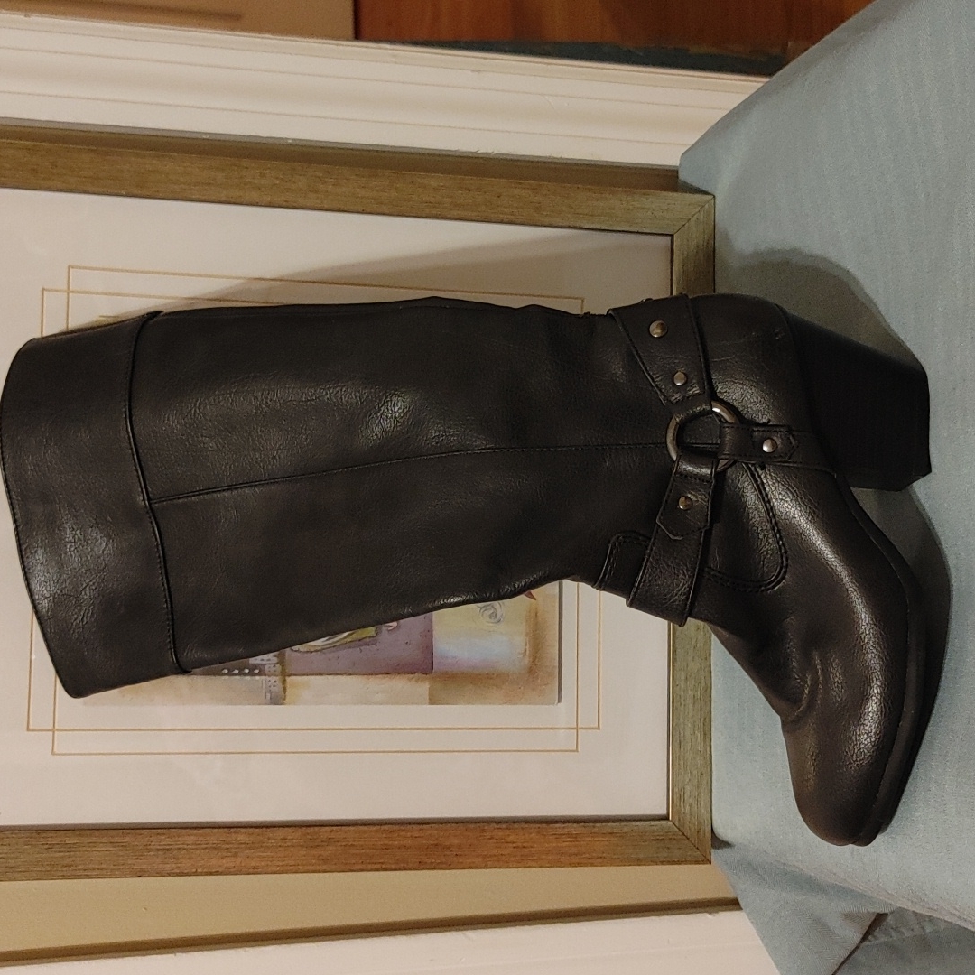 Creativity Boots